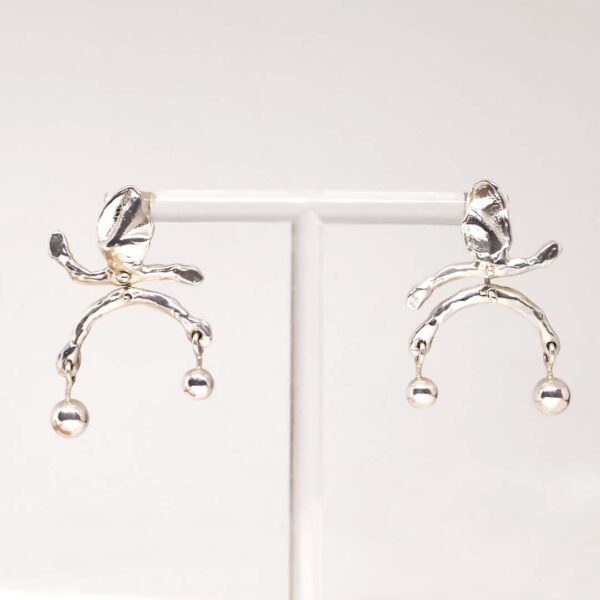 PRESENCE EARRINGS2